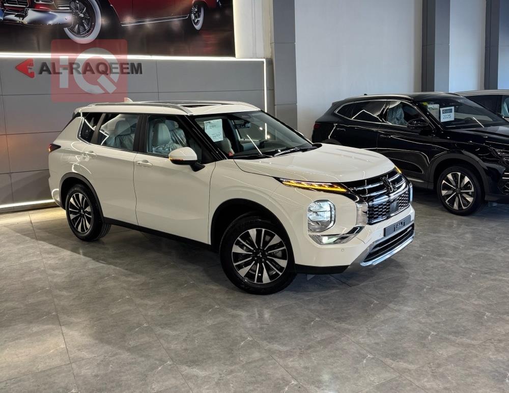 ميتسوبيشي اوتلاندر